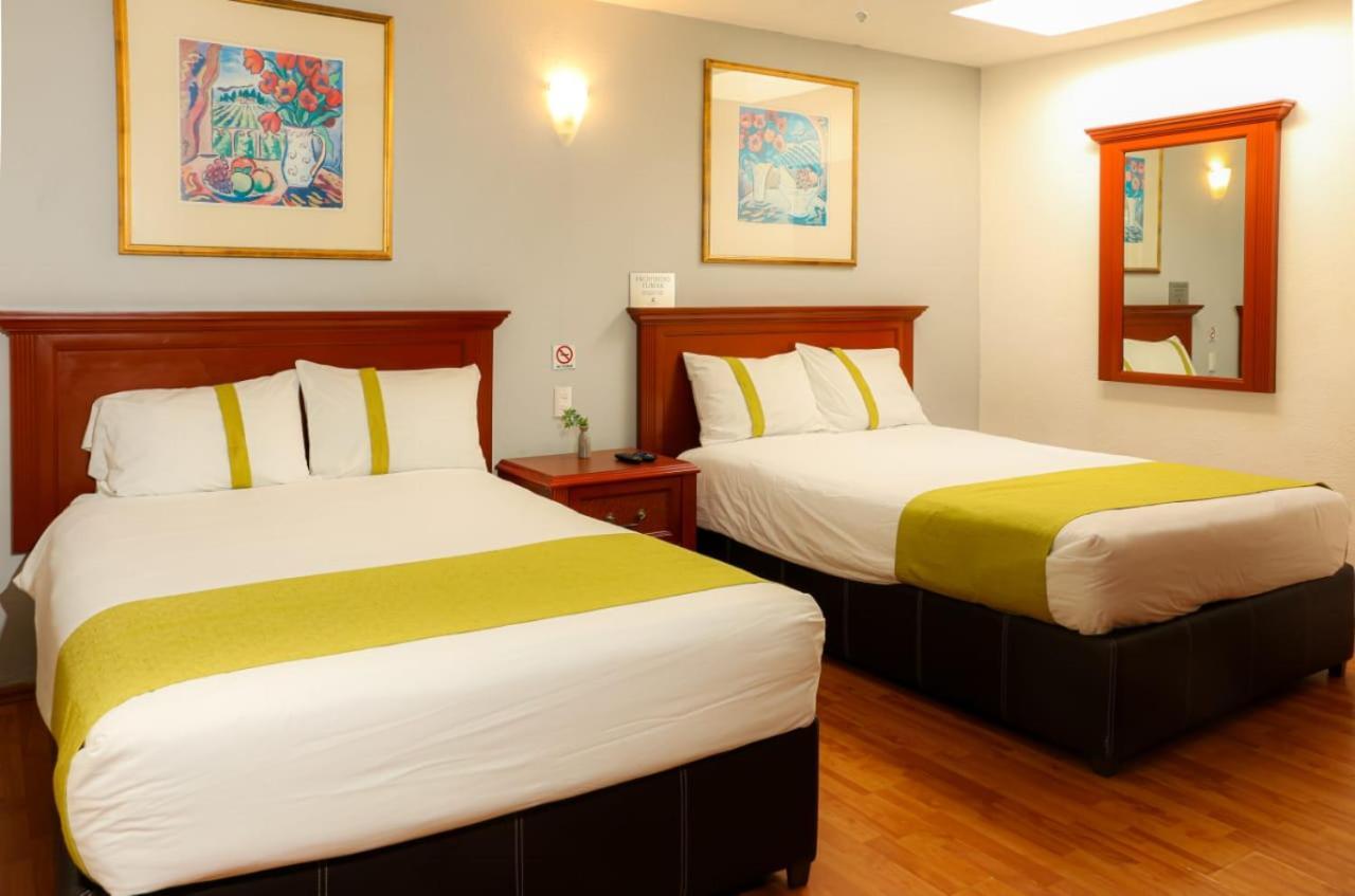Suites Bajio León Buitenkant foto