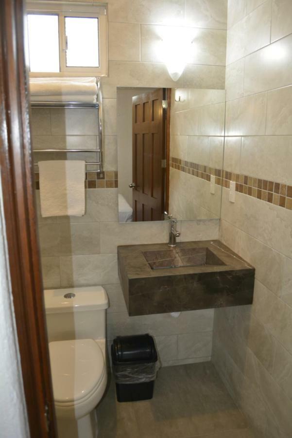 Suites Bajio León Buitenkant foto