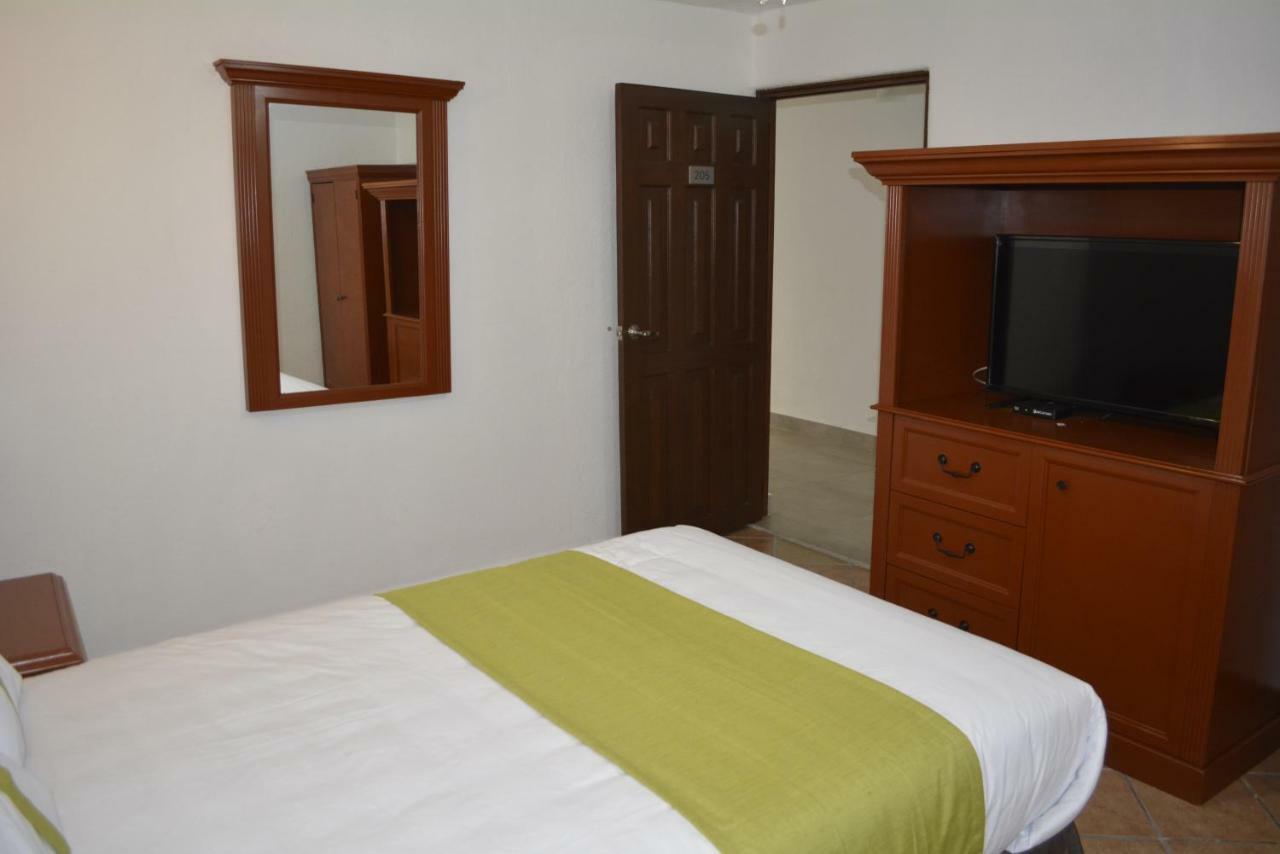 Suites Bajio León Buitenkant foto
